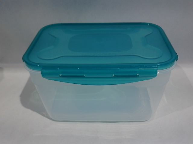 Amazon Basics Air-Locked Leak-Proof Airtight Containers with Lids 6 Piece Clear