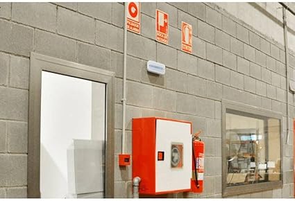 B·LED BARCELONA LED - Emergency LED 3W, 250 lumens.