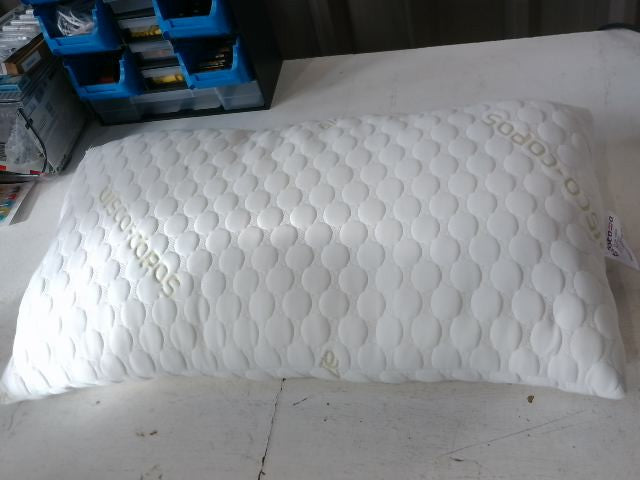 Todocama Memory Foam Cushion with Flakes 70 cm White