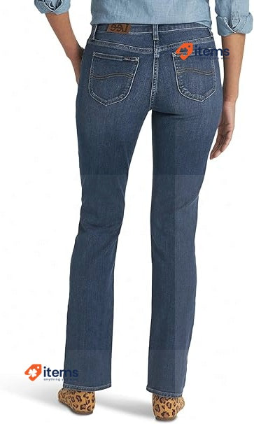 Lee Women's Legendary Mid Rise Leg Jean Regular Fit Straight Jeans Seattle Short
