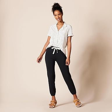Amazon Essentials Women's Lightweight Lounge Terry Jogger Pyjama Black
