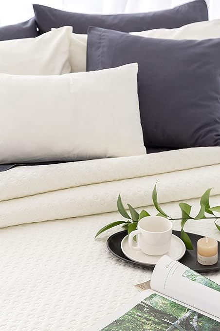 Todocama Fine Boutique Quilt with Pique Design 250x260cm Beige