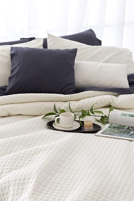 Todocama Fine Boutique Quilt with Pique Design 250x260cm Beige