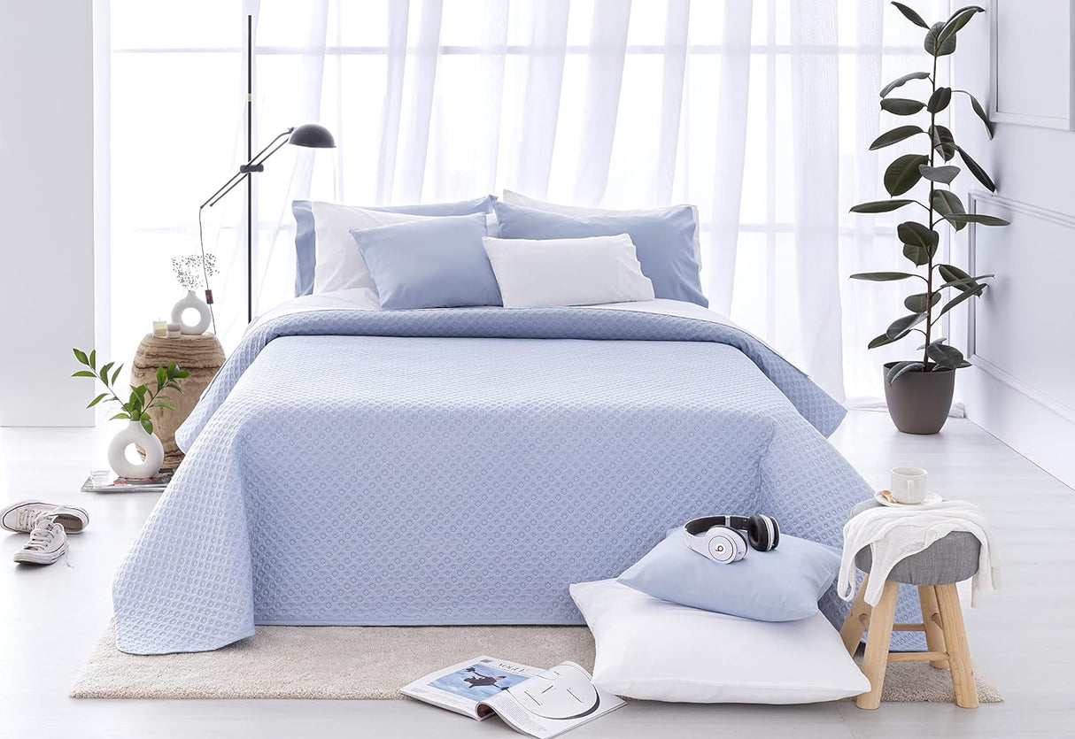 Todocama Fine Boutique Quilt Blue