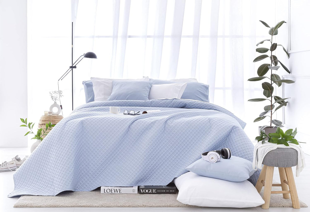 Todocama Fine Boutique Quilt Blue