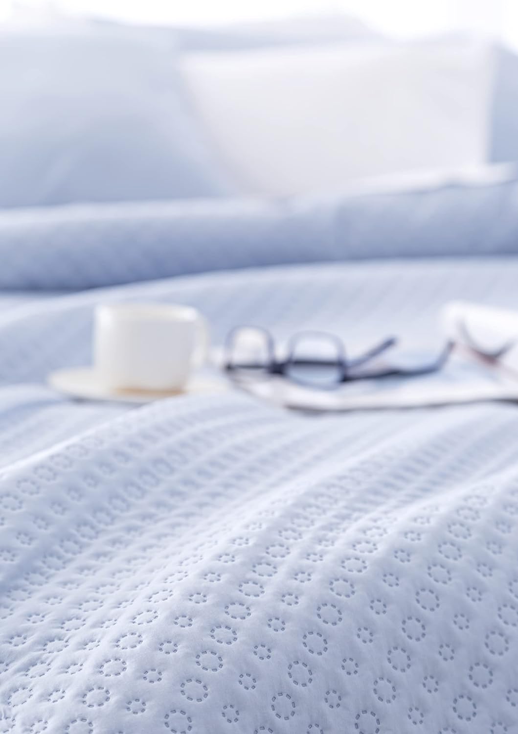 Todocama Fine Boutique Quilt Blue