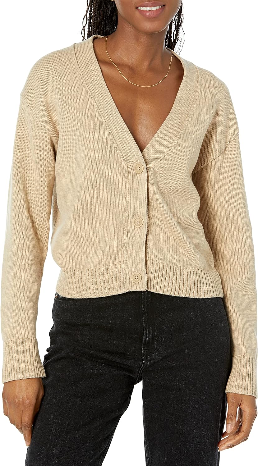 Amazon Essentials Women's Relaxed Fit V-Neck Cropped Cardigan Tan Small