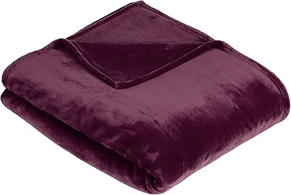 Amazon Basics Throw Blanket, Not Heated 168 x 229 cm Eggplant