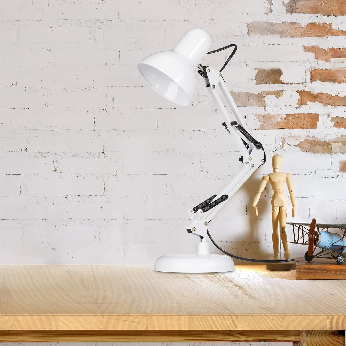 Relaxdays Retro Desk lamp, Articulated arm White