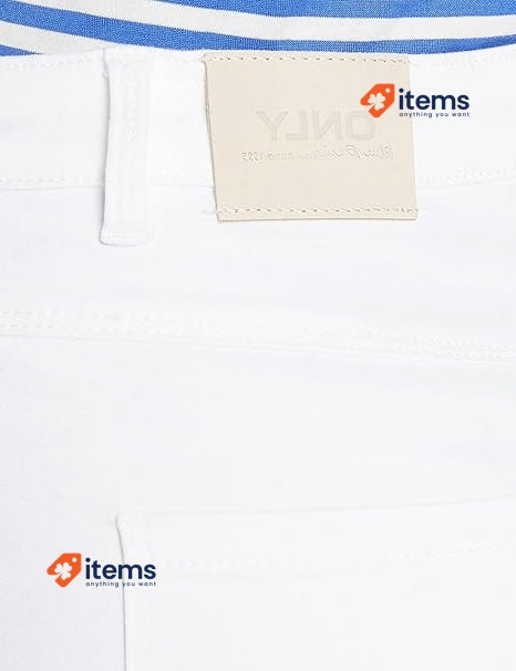 ONLY Women s Royal Skinny Fit Jeans, Bright White, Size Small 30 (S / 30) Noos