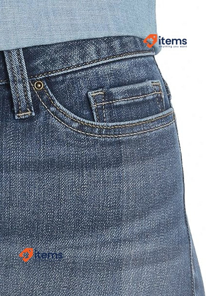Lee Women's Legendary Mid Rise Leg Jean Regular Fit Straight Jeans Seattle Short