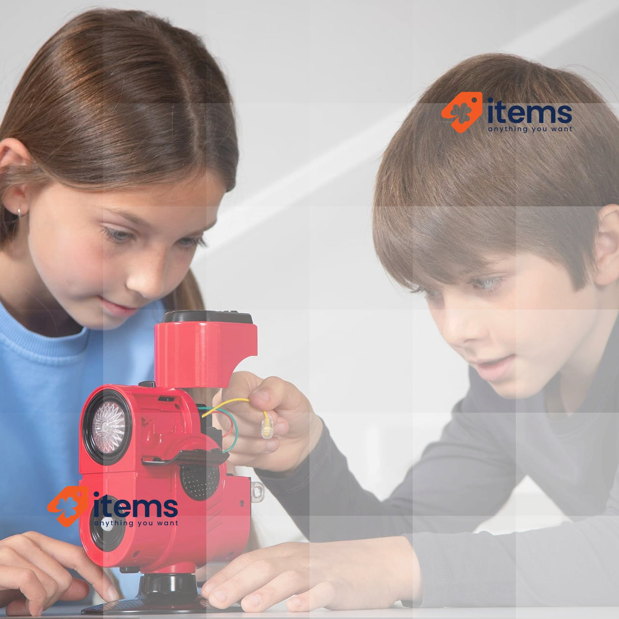 Camera Escape Game by IMC Toys 81864 - Ages 6 and Up - For the Whole Family