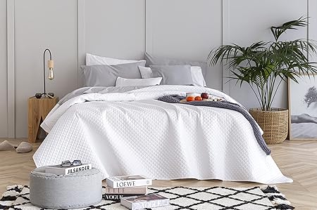 Todocama Fine Boutique Bedspread with Diamond Design White