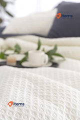 Todocama Fine Boutique Pique Bedspread 250x260cm Beige Microfibre