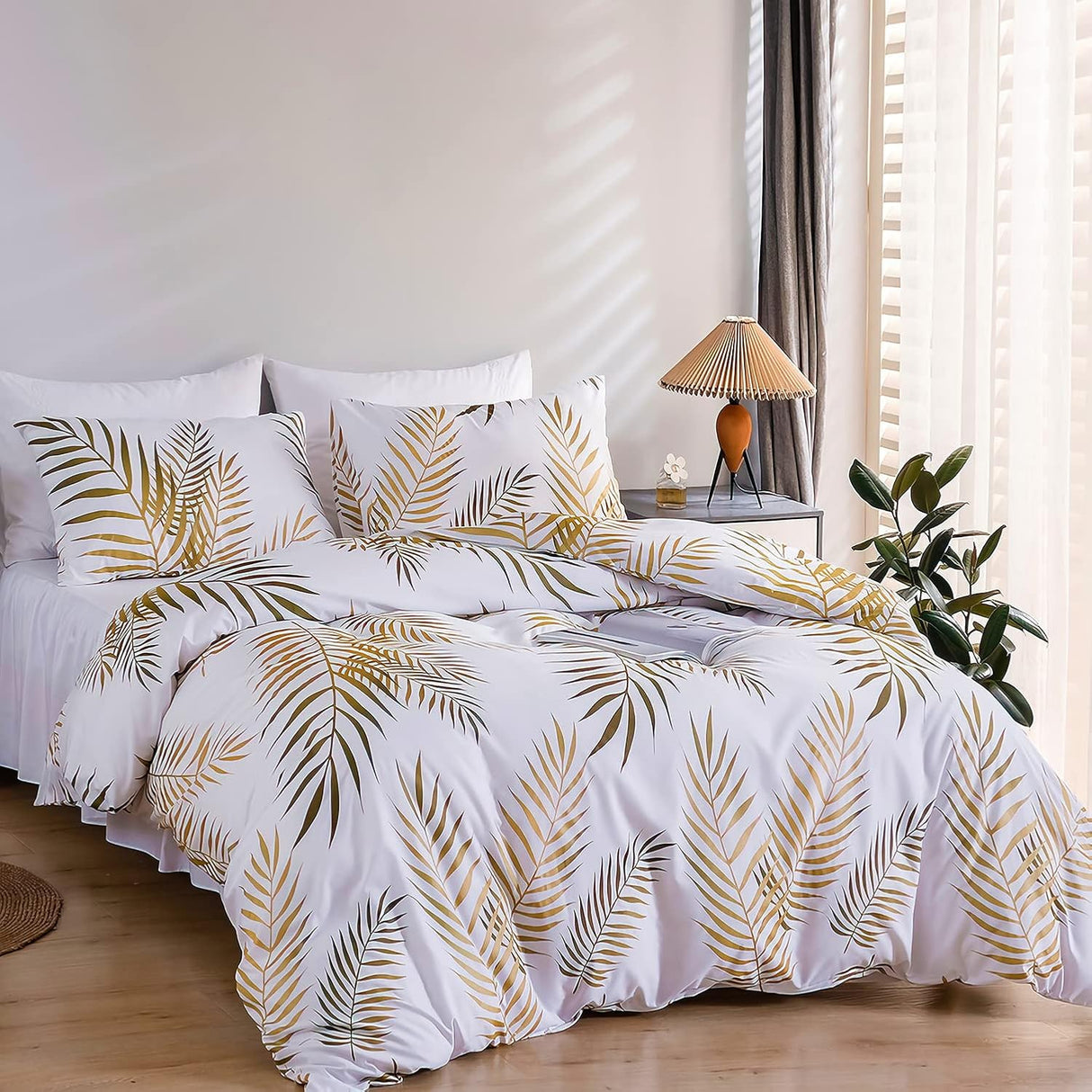 Jemiipee Duvet Cover Set 220 x 240 cm with Tropical Gold Leaves Design